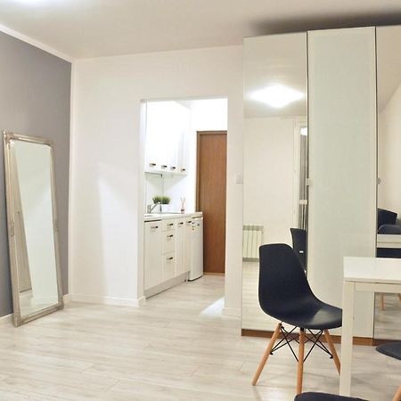 Nice And Comfy Studio Close To Old Town And Metro. Варшава Экстерьер фото