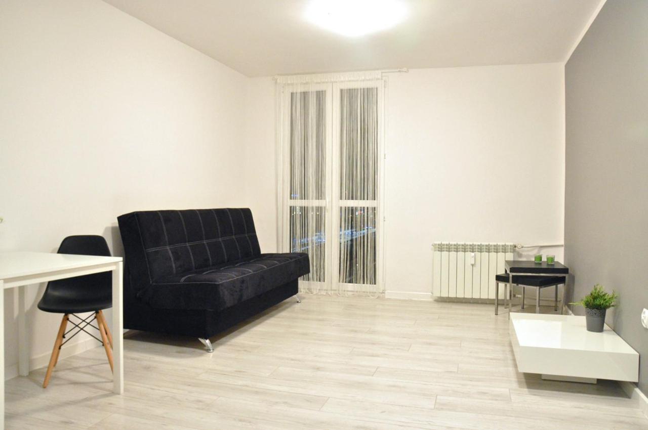 Nice And Comfy Studio Close To Old Town And Metro. Варшава Экстерьер фото